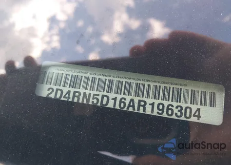 2010 Dodge Grand Caravan Sxt из США, поврежденный, VIN 2D4RN5D16AR196304